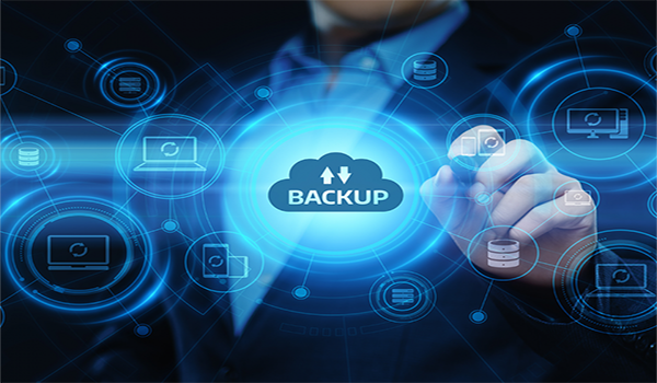 Backup là sao lưu dữ liệu gốc vào một thiết bị khác làm dữ liệu dự phòng